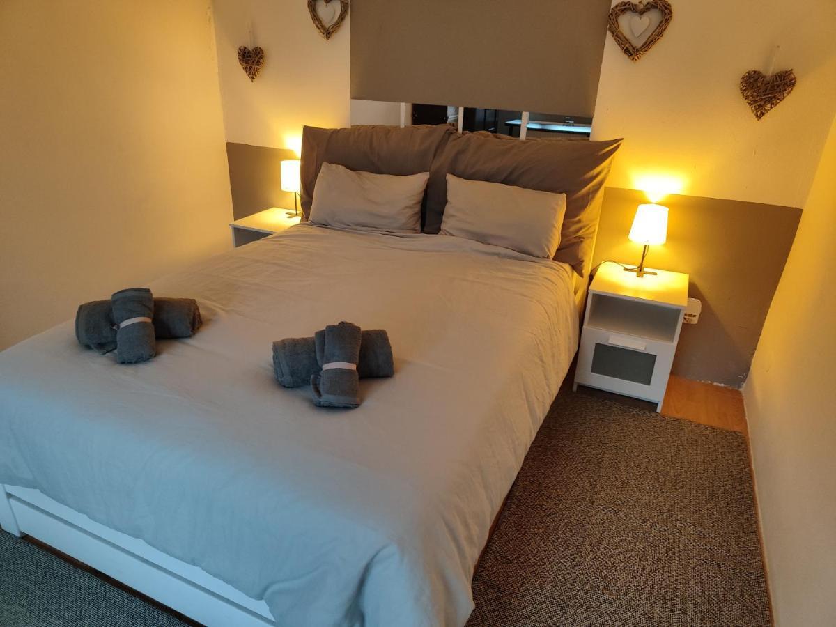 Appartement Domov Carlotka à Bratislava Extérieur photo